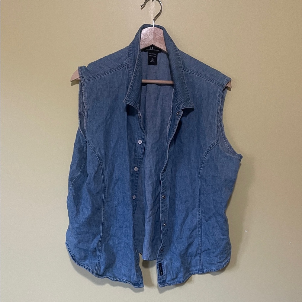 New York & Company Light Blue Denim Top